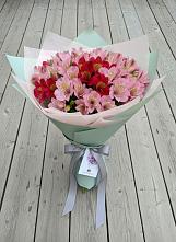 Букет цветов из:  Альстромерии в Ахты