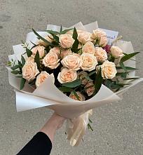 Букет Кремовые розы Латте в Ахты