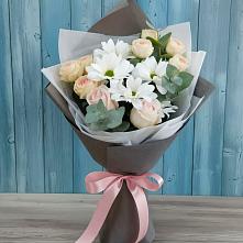 Букет цветов из:  Хризантемы и Розы в Ахты