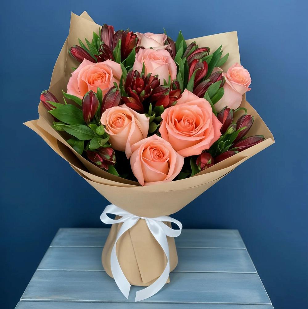 Букет цветов из: Розы и Альстромерии в Ахты