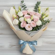 Букет цветов из:  Лизиантусы в Ахты