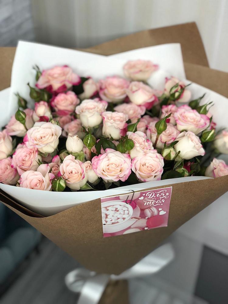 Букет цветов из: Розы в Ахты