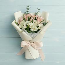 Букет цветов из:  Альстромерии в Ахты