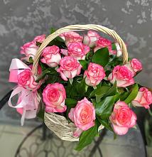 Цветочная композиция из Розы в корзине в Ахты