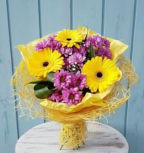 Букет цветов из:  Хризантемы и Герберы в Ахты