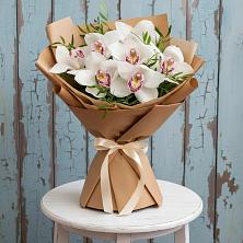 Букет цветов из:  Орхидеи и Розы в Ахты