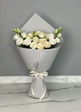 Букет цветов из:  Розы и Лизиантусы в Ахты